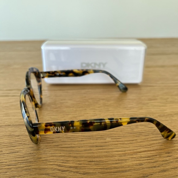 VINTAGE DKNY TORTOISESHELL FRAME - Picture 3 of 4